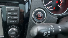 Nissan Qashqai 1.2 DiG-T N-Connecta 5dr Petrol Hatchback